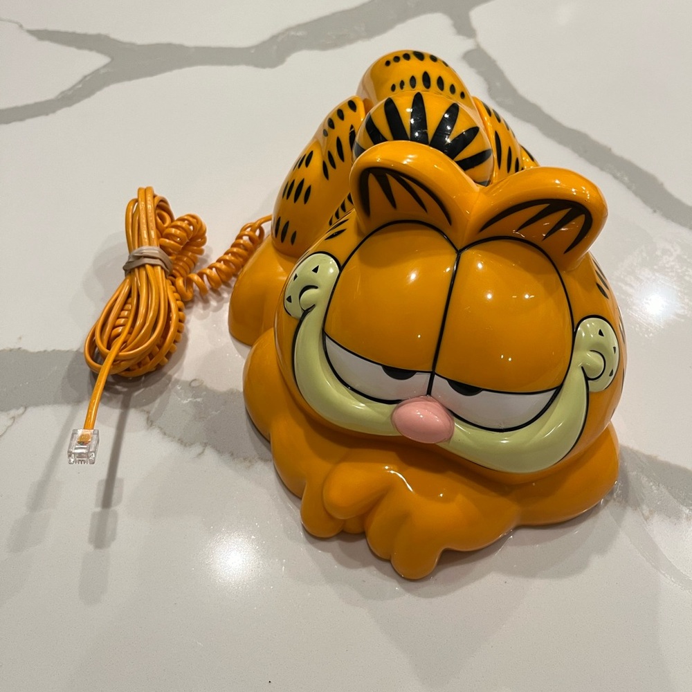 Rare Vintage Garfield Phone and bank